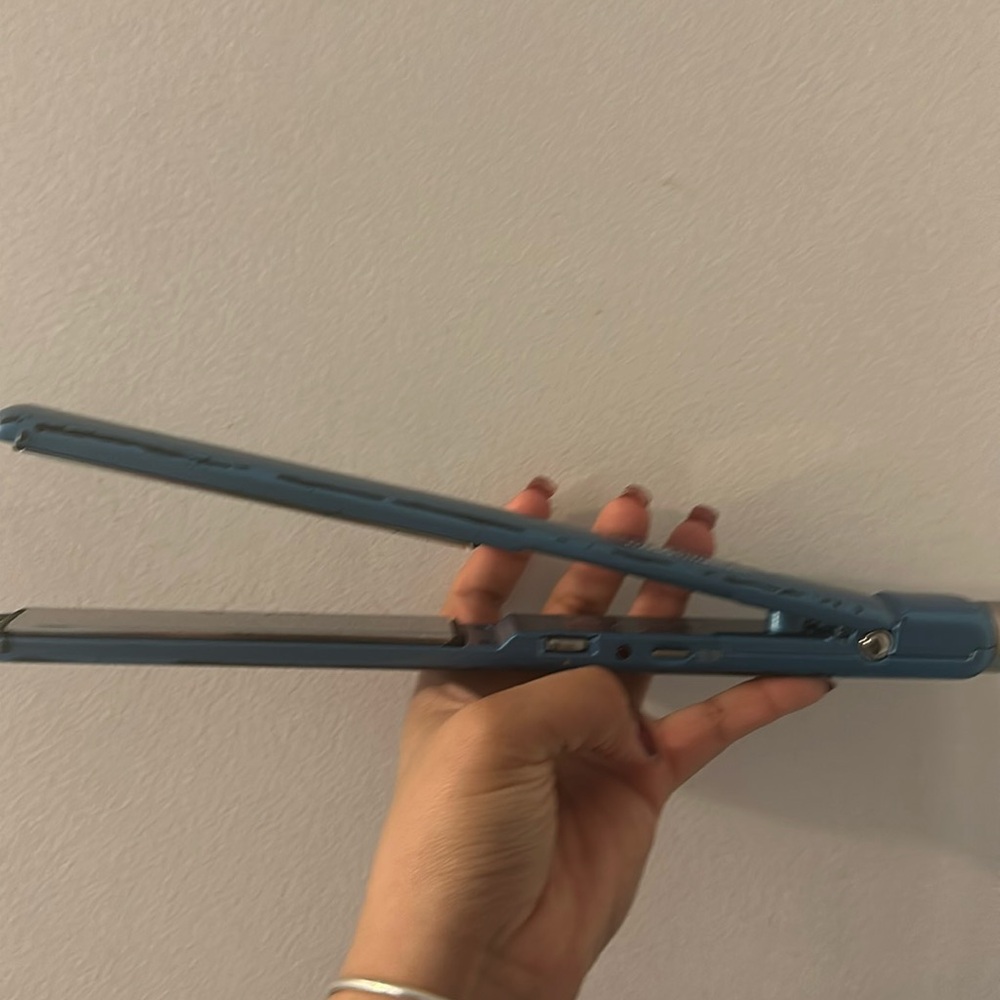 Babyliss flat iron